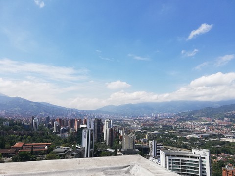 vista al sur desde el poblado