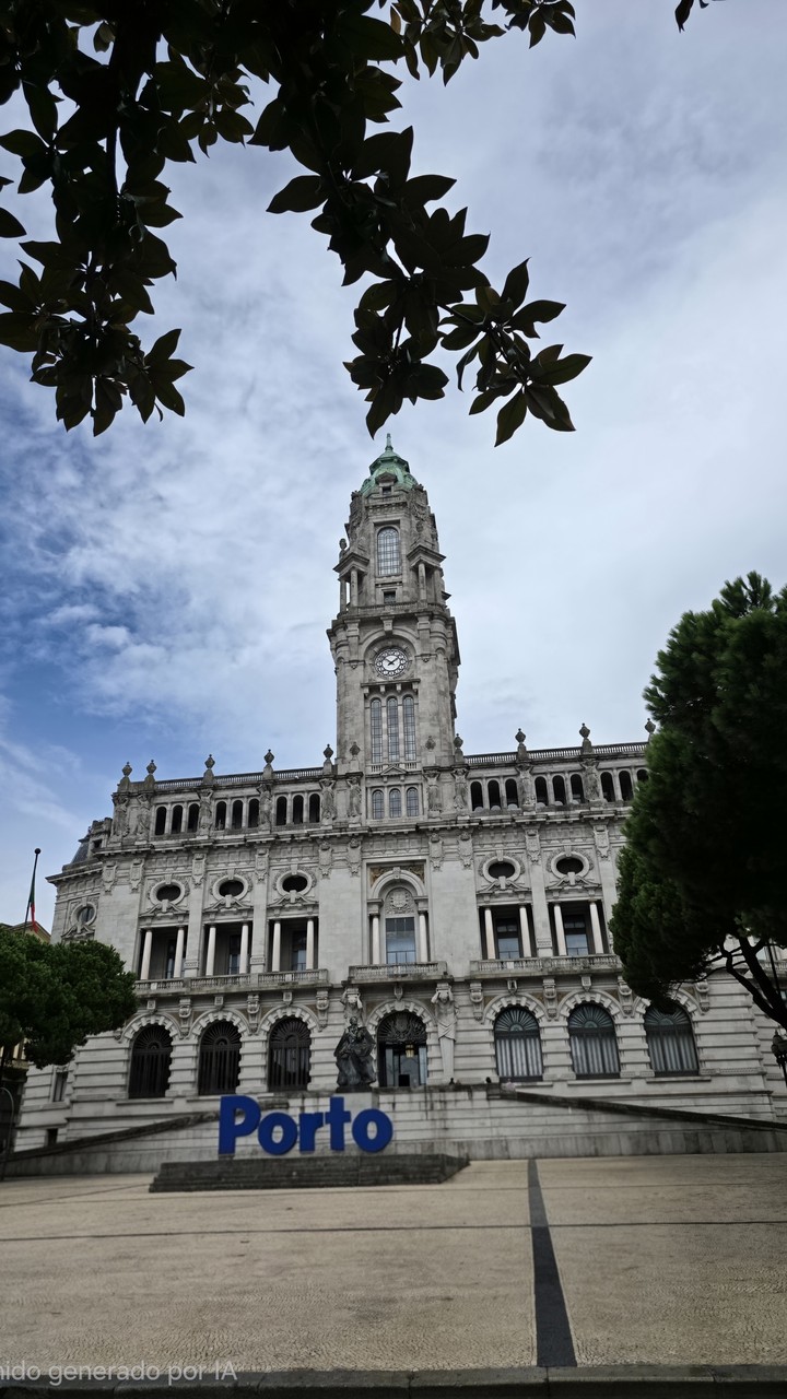 ταπετσαρίες landmark, Palace