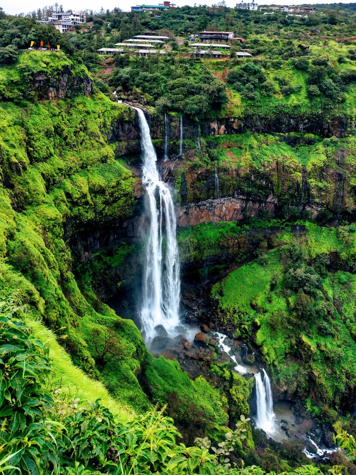 Waterfall#Nuture