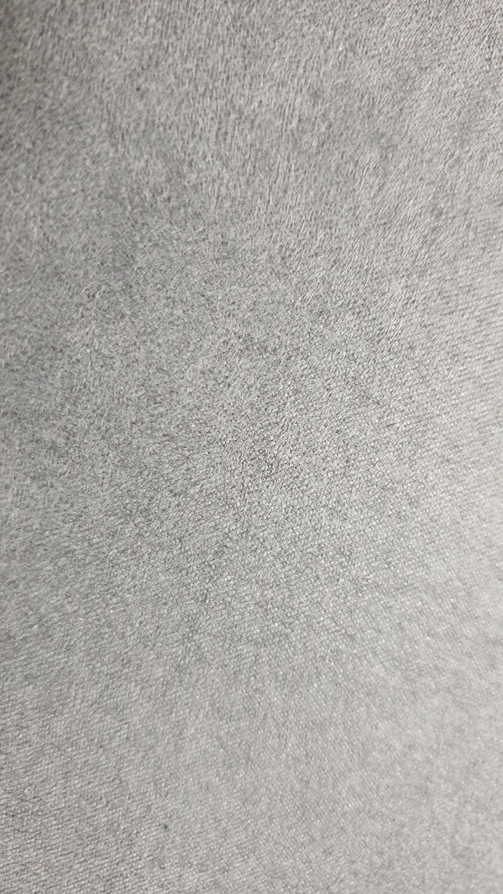 회색