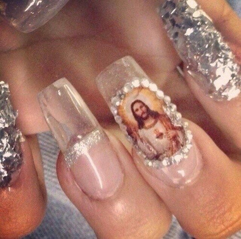 nails