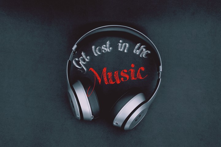 Get lost in the Music