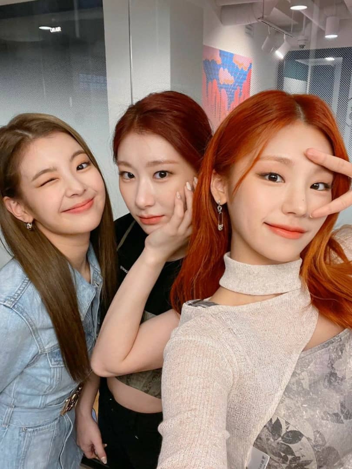 lia_chaeryeong_yeji