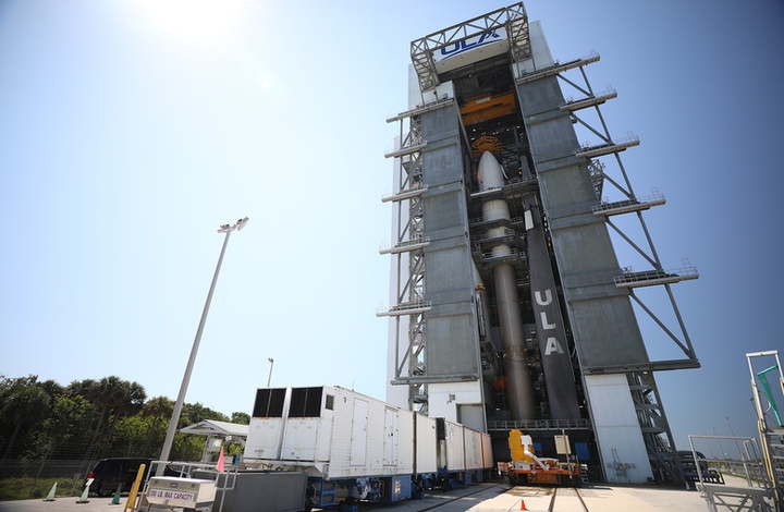 space shuttle