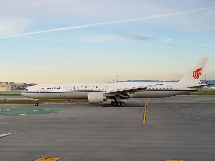 Air China 777-300 at SFO