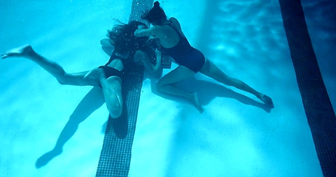 Movie 12 Feet Deep ♥️