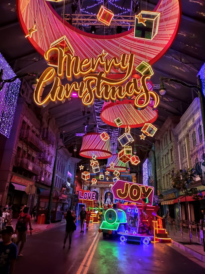 Merry Christmas #UniversalSingapore
