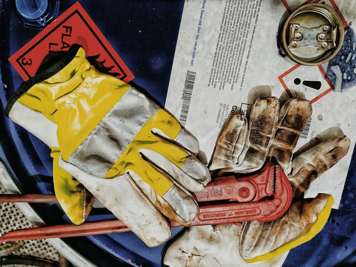 glove work worker