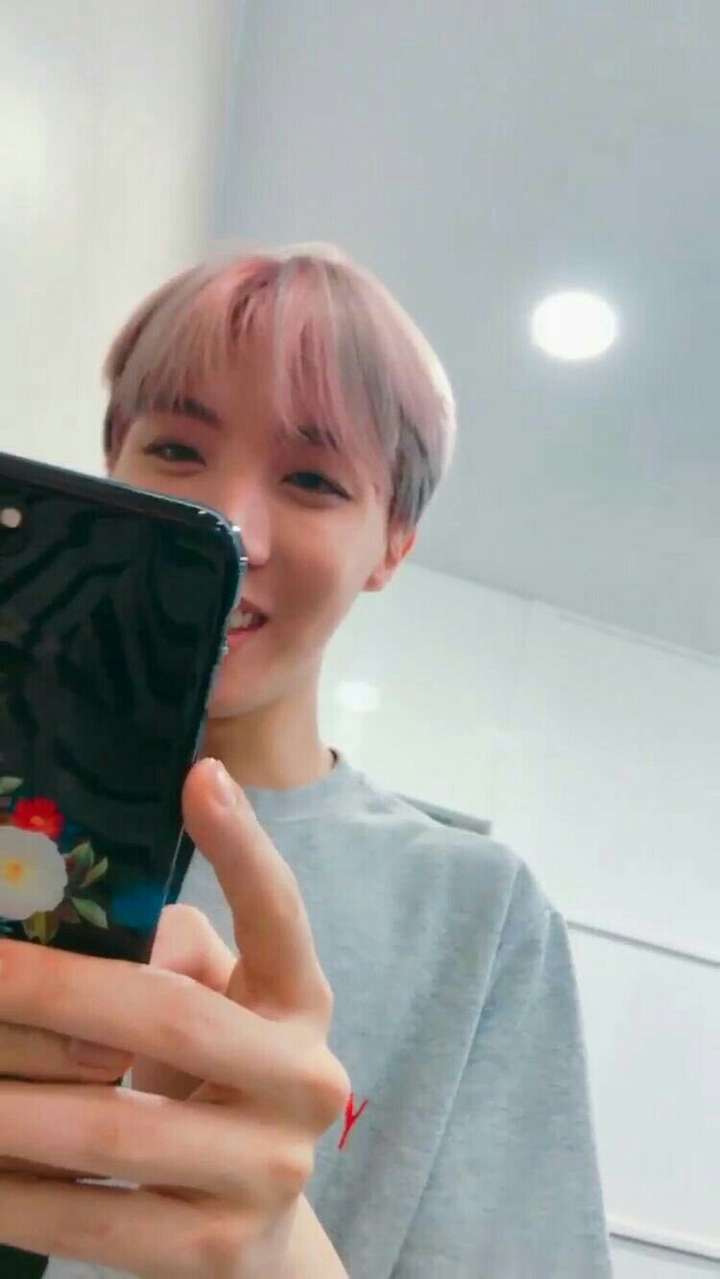 Hoseok :3