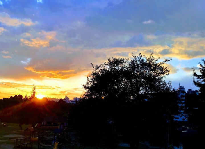 un atardecer en Manizales cCldas