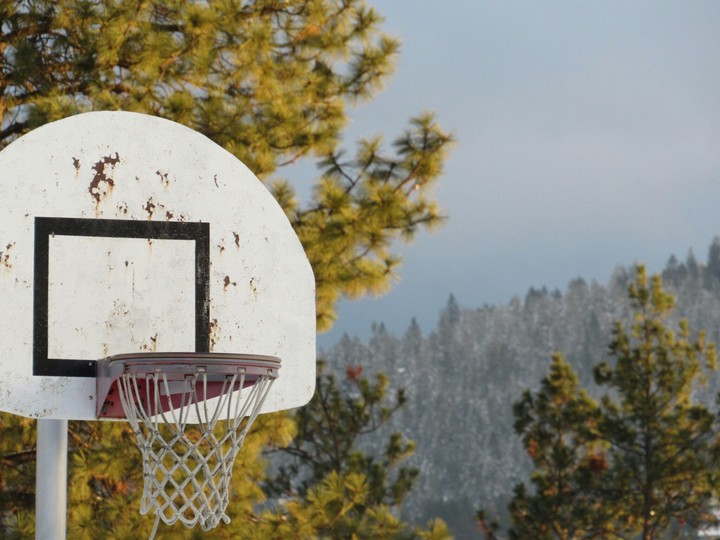 basketball in winter