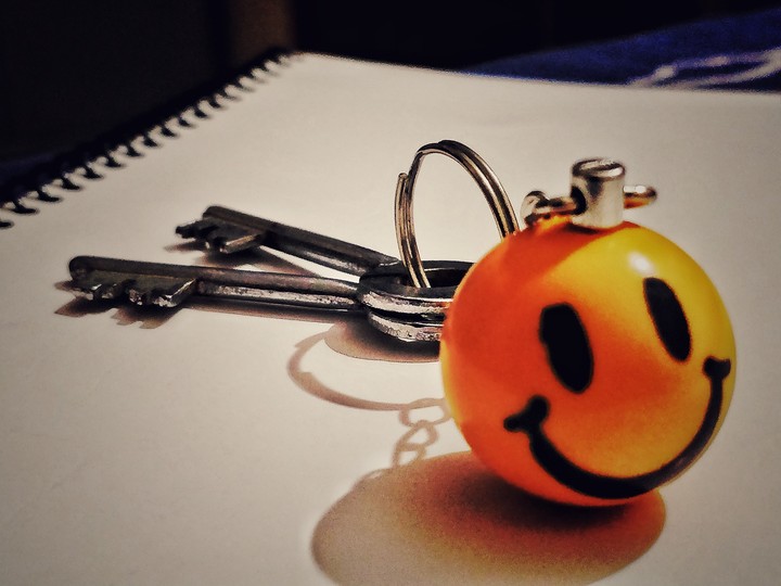 Keyring with smiley