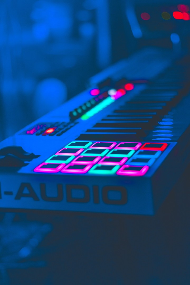 Audio neon 4k