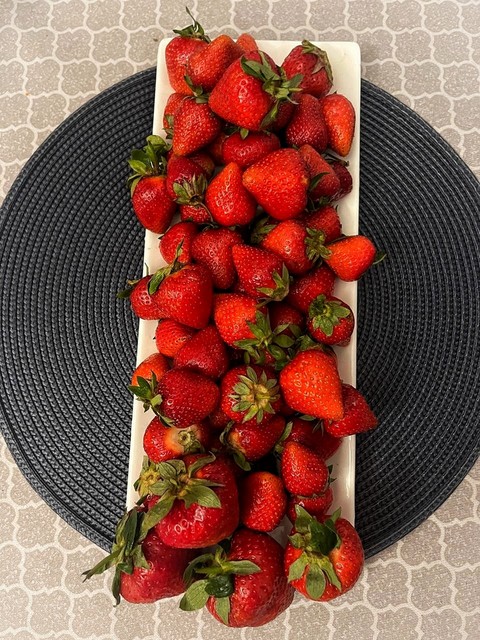 ταπετσαρίες plant, Dishware