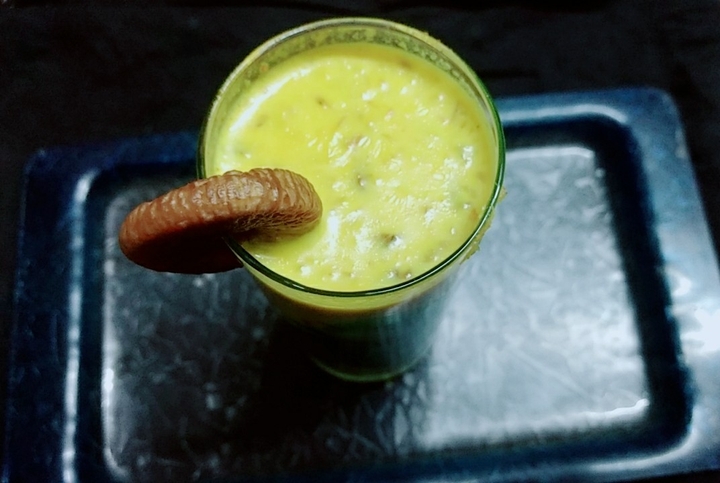 Turmeric milkshake with lots of dry fruits!!..yummm.