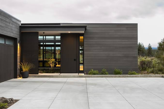 luxurious house - Oregon desert