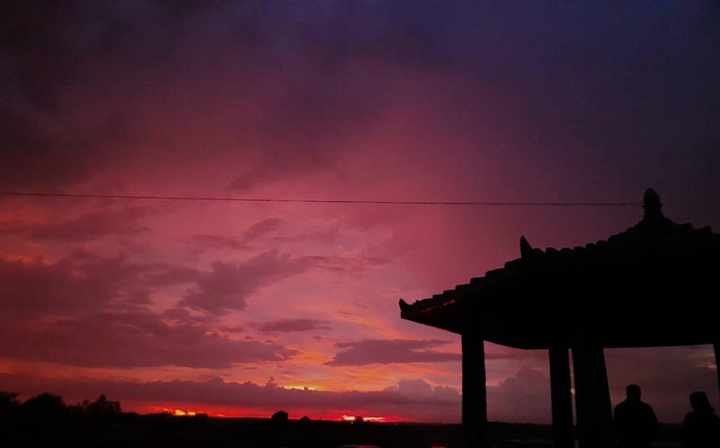 that shade of sky