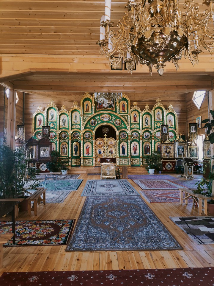 храм