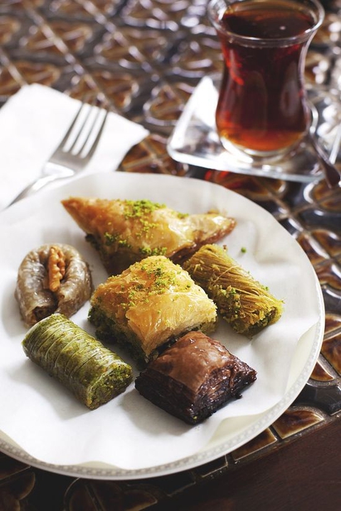 ταπετσαρίες cuisine, sarma