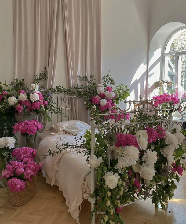 Colors Around the Bed