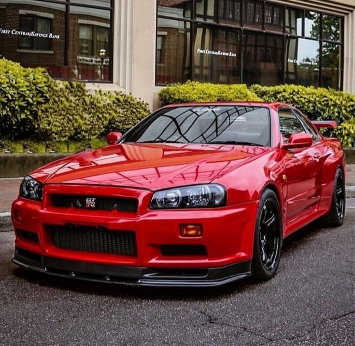 Nissan skyline R34