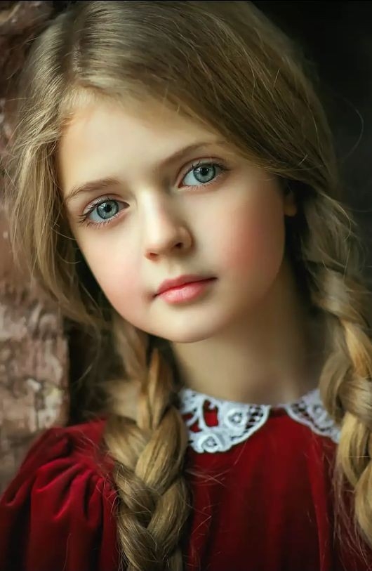 Girl with beautiful blue eyes