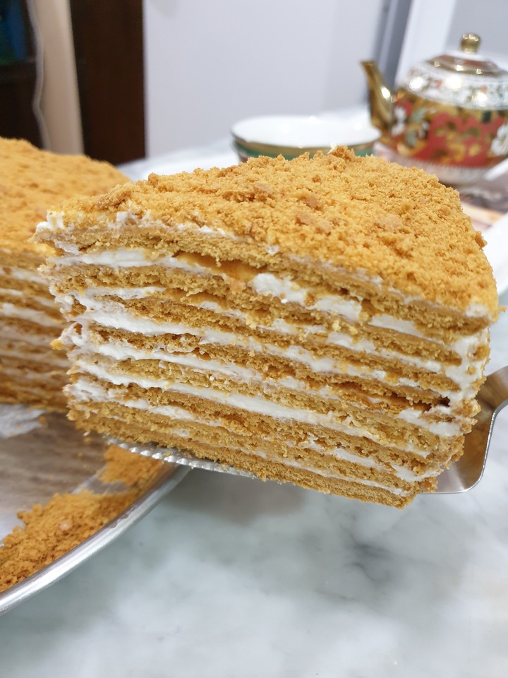 Honey cake