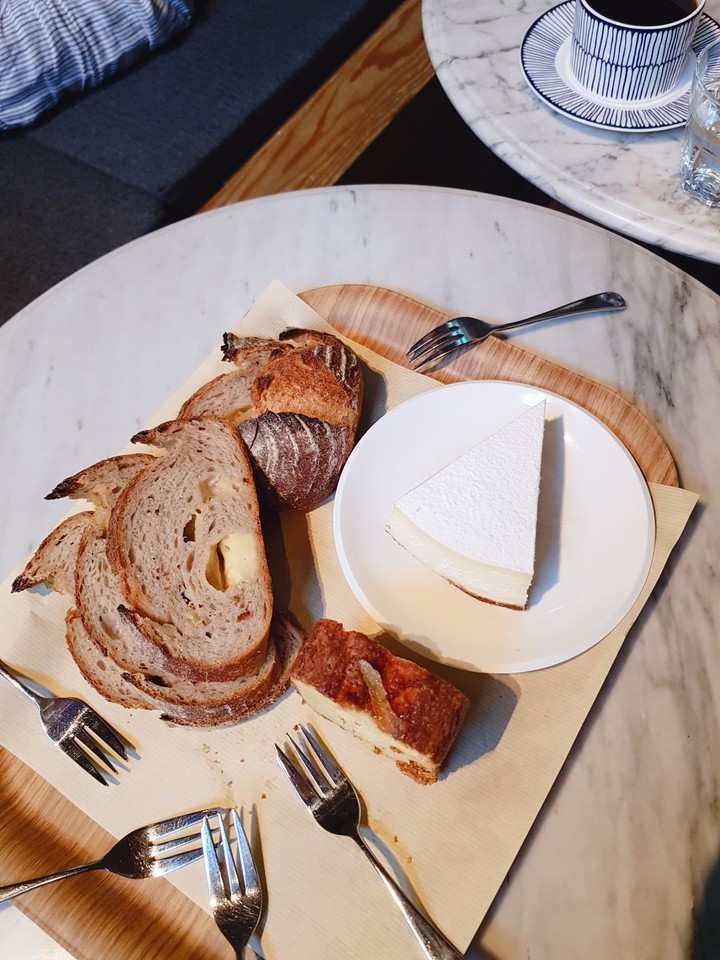 bread n cake