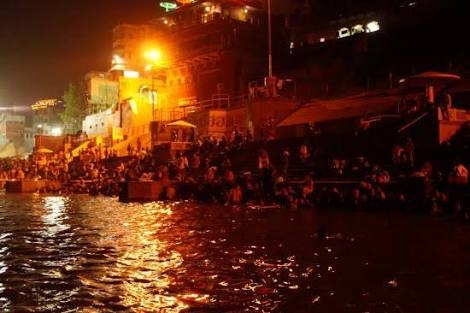 pooja in banaras after lunar eclipse