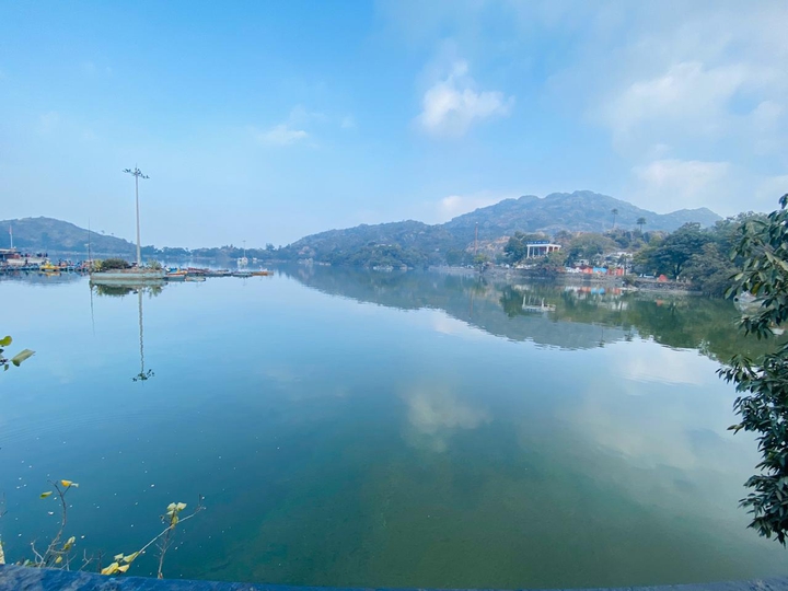 Hillside Lake