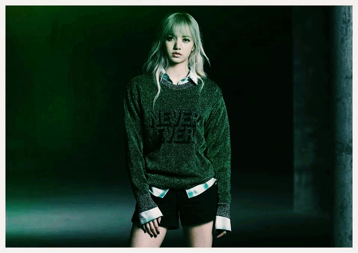Lisa- Blackpink