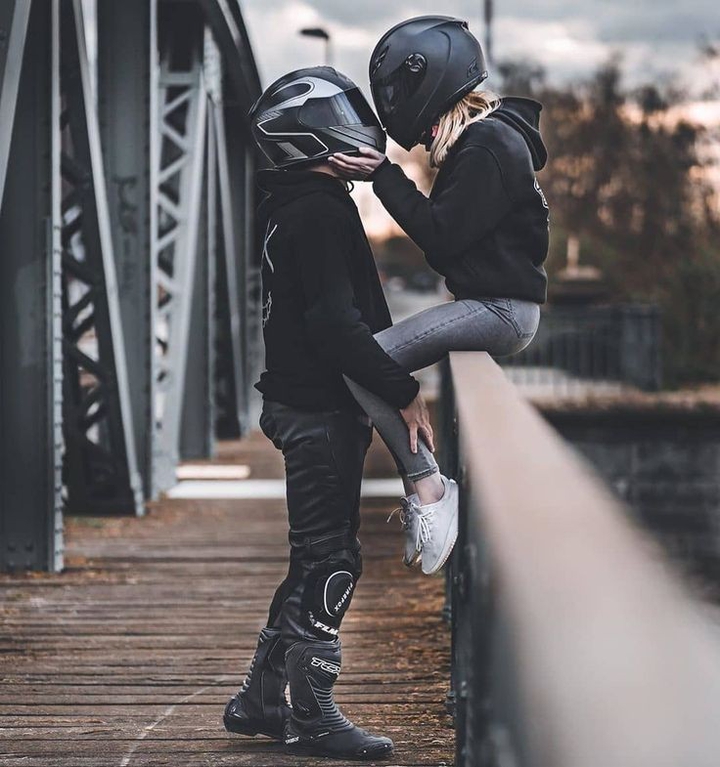 Couple Rider