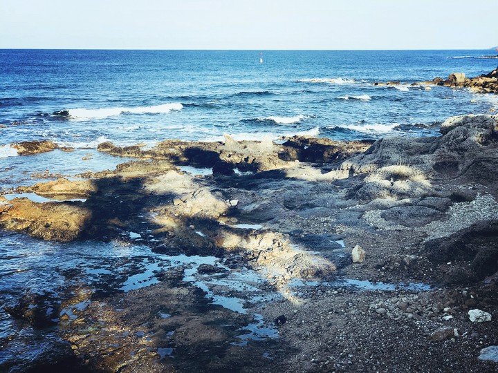 Sea & stones