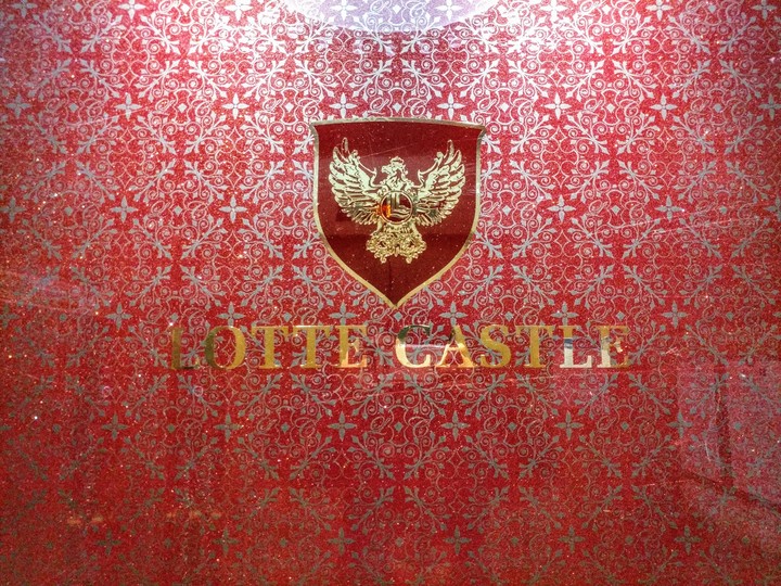 LOTTE CASTLE