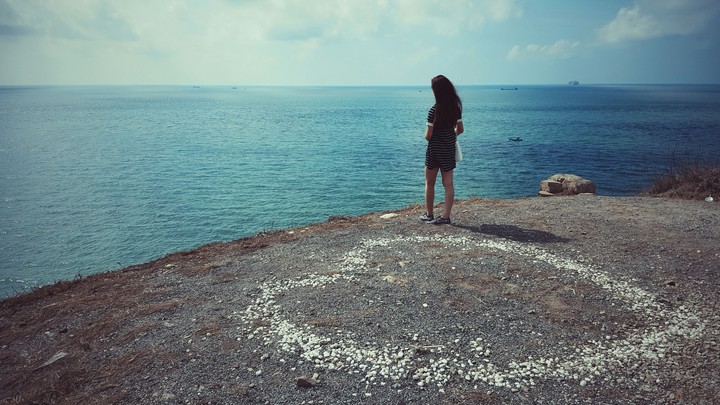 sea cliff