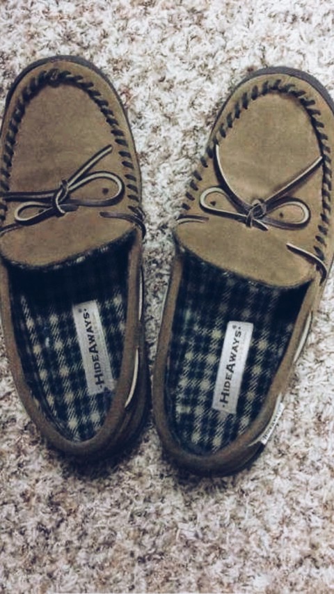 suspicuous shoes...