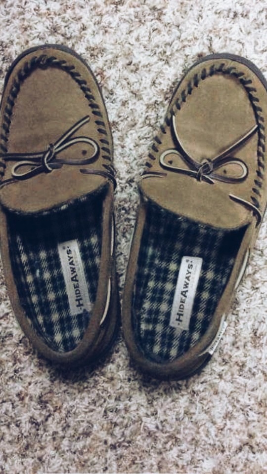 suspicuous shoes...