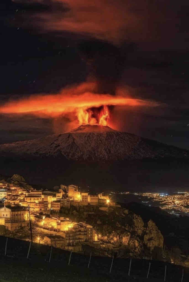 Fire show of Volcano