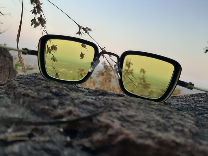Sunglass