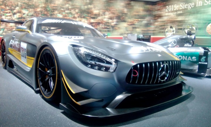 #Sports car