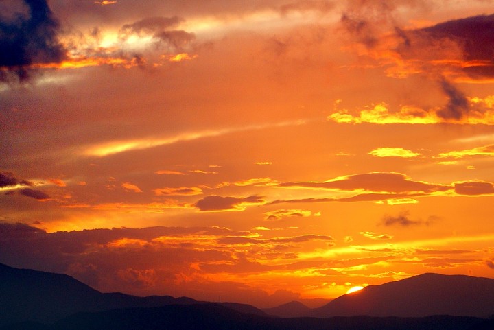 Peaceful italian sunset