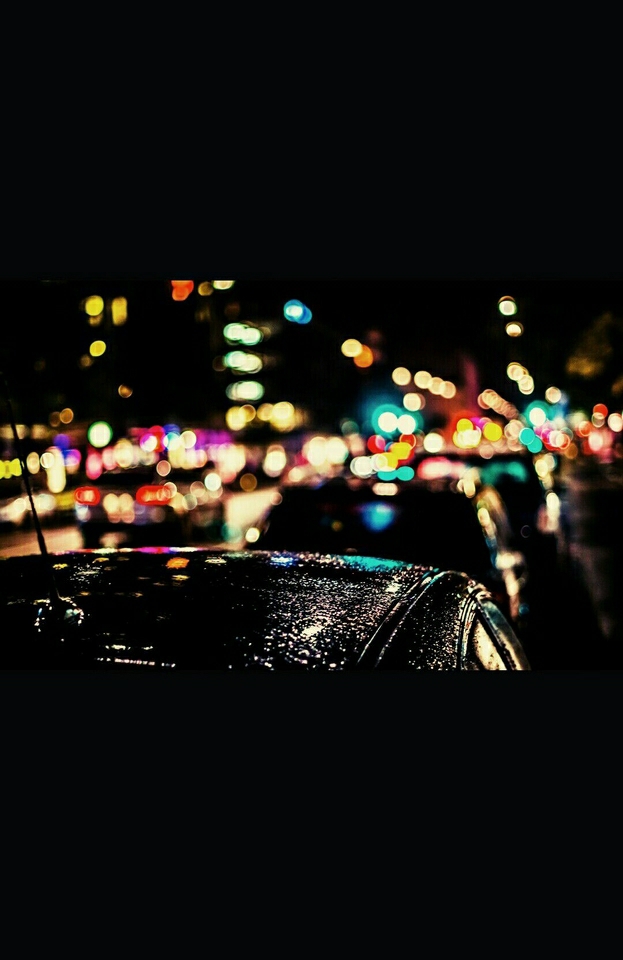 Rain in the Bokeh ?