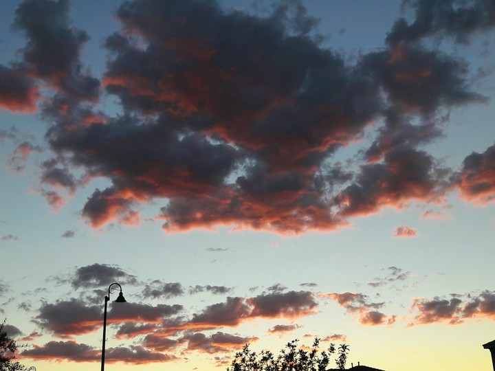 The day slowly turning into night.