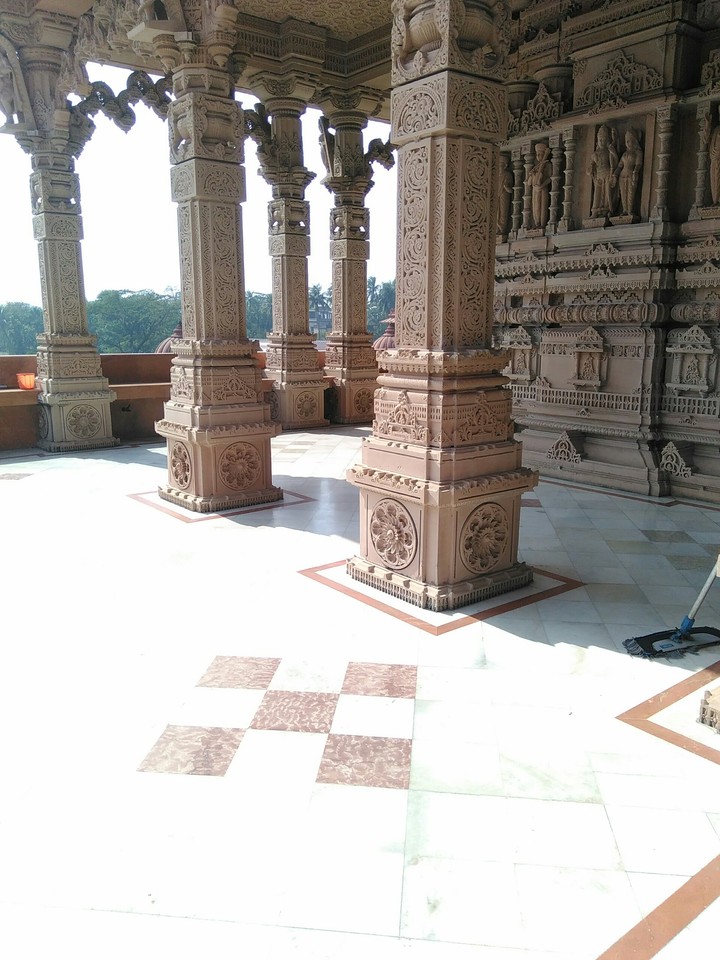 pillar