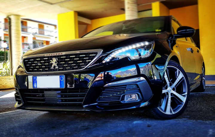 My Car. Peugeot 308 GT 180CV Eat8 SW