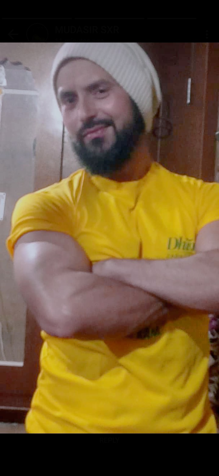 handsome hunk......