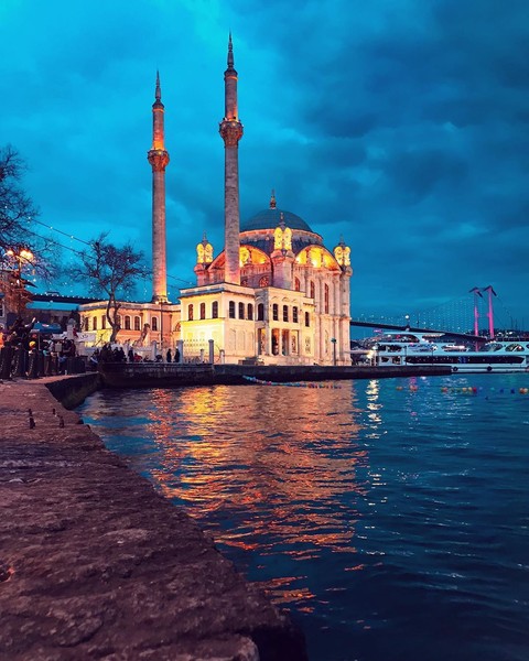 Bule Mosque