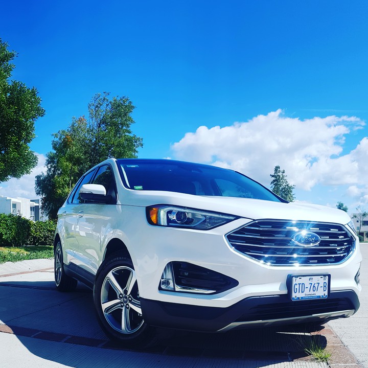 Ford Edge SEL Plus 2020