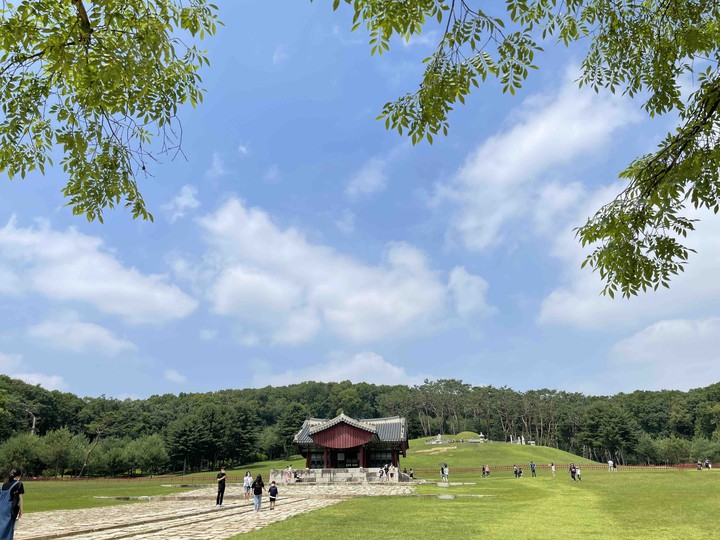 Korea royal tomb