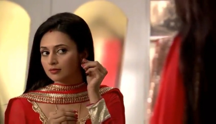 beautiful divyanka